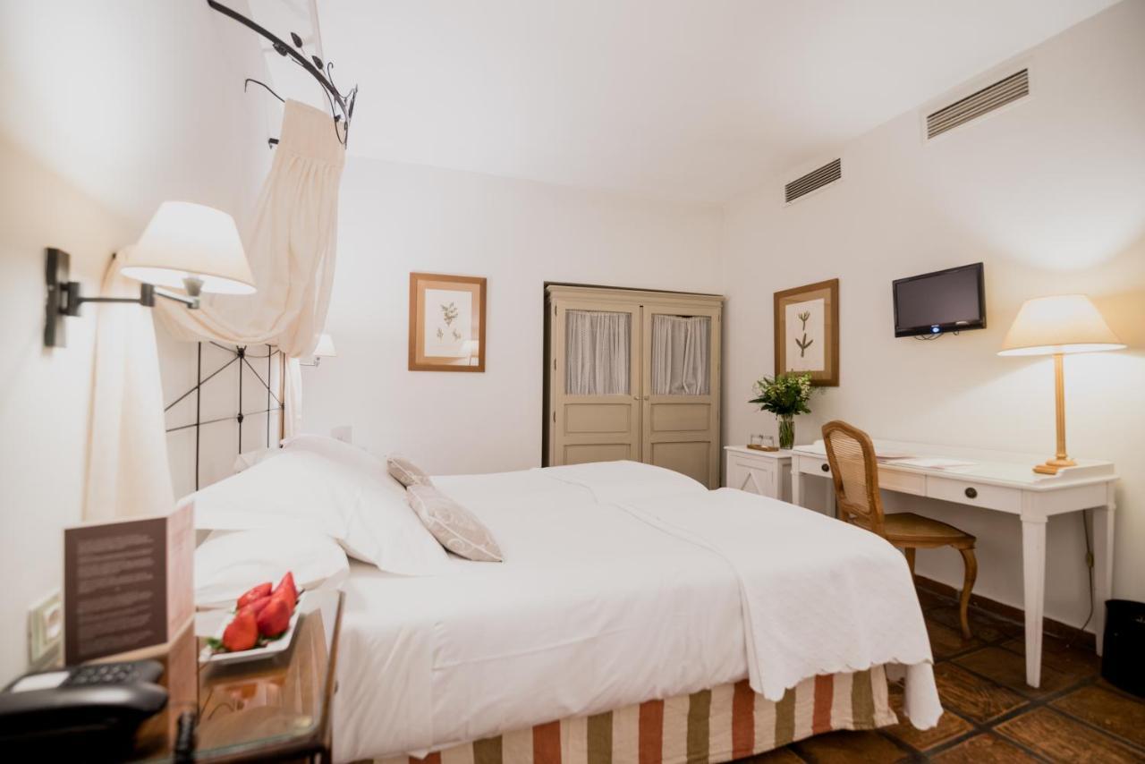 Hotel Palacio De Navas 3*